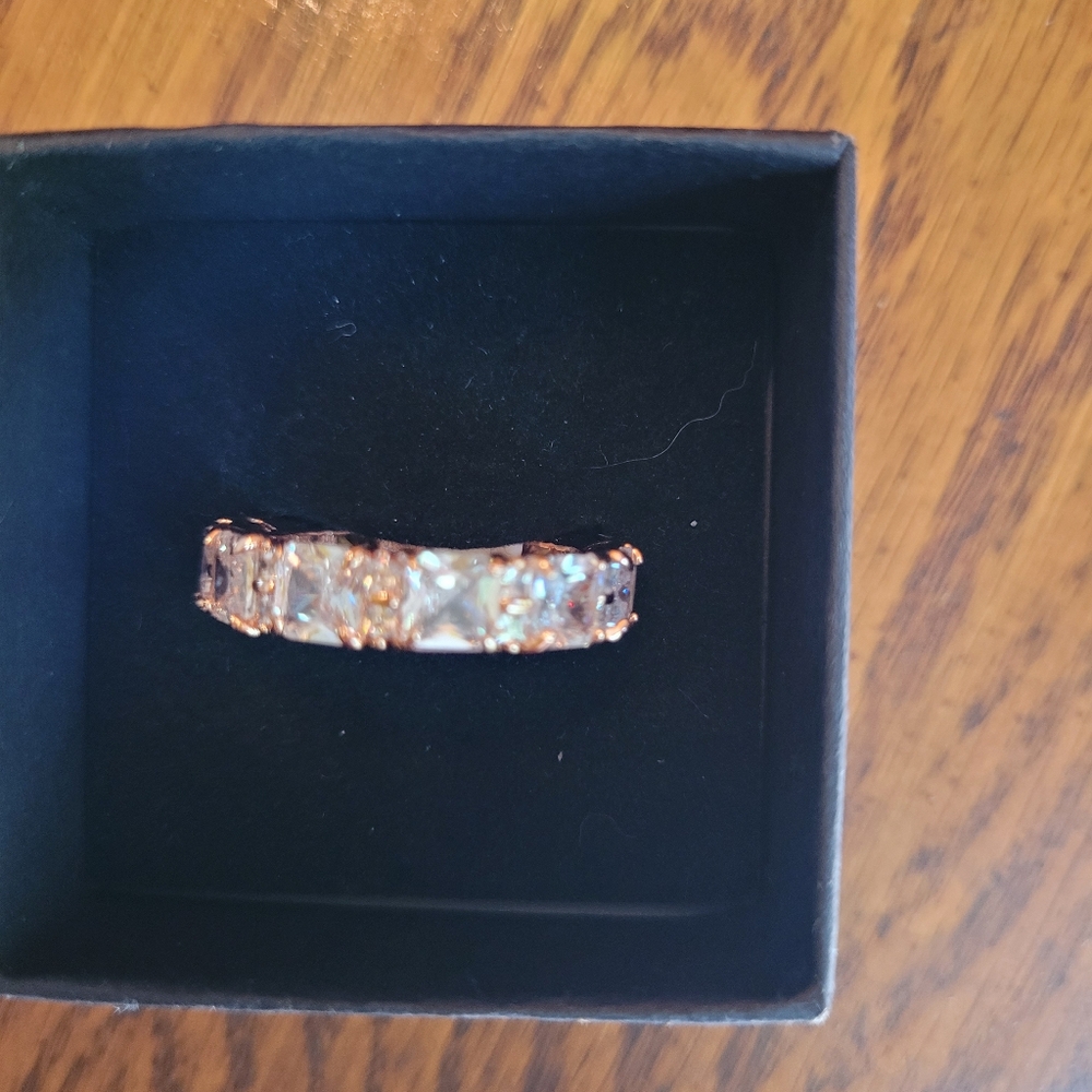 NEW bomb party ring uptown glamour - Picture 2 of 4